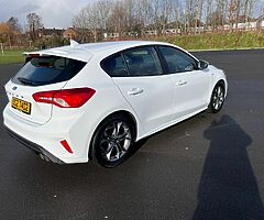 2019 Ford Focus - Image 5/10