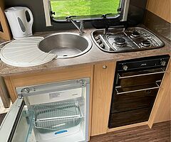 2011 Elddis 4/5 Berth Fixed Bed Caravan For Sale - Image 5/10