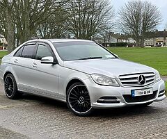 Mercedes C class Avantgarde 2.2 diesel . Auto . Perfect Conditions