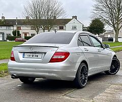Mercedes C class Avantgarde 2.2 diesel . Auto . Perfect Conditions