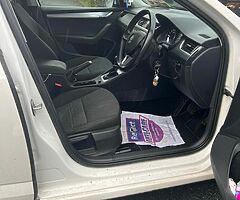 Skoda Octavia Auto - Image 6/10