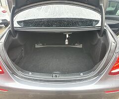 2017 MERCEDES E220 9G AUTOMATIC LOW MILES LIKE NEW - Image 8/10
