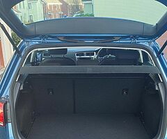 2016 Volkswagen  Golf 1.2 TSI PETROL AUTOMATIC - Image 3/5