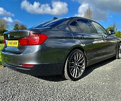 2012 BMW Series 3 - Image 5/10