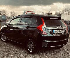 HONDA FIT BLACK 2015 AUTOMATIC - Image 3/9