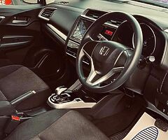 HONDA FIT BLACK 2015 AUTOMATIC - Image 5/9