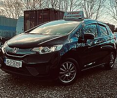 HONDA FIT BLACK 2015 AUTOMATIC - Image 9/9