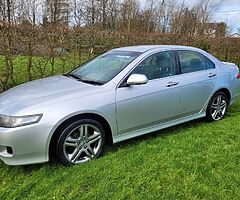 08 Honda Accord Sports Edition . - Image 3/8
