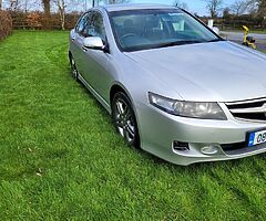 08 Honda Accord Sports Edition . - Image 4/8