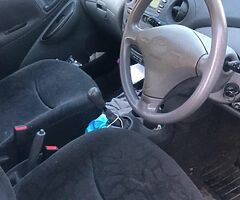 Toyota Yaris VVT-I - Image 4/5