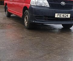 Toyota Hiace vans - Image 5/6