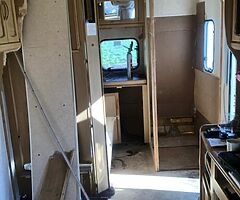 Caravan Shell - Image 5/10