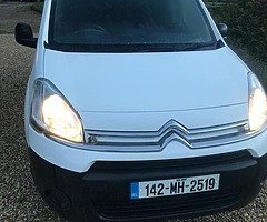Citroen berlingo 
Manual transmission