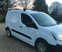 Citroen berlingo 
Manual transmission
