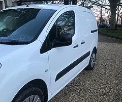 Citroen berlingo 
Manual transmission