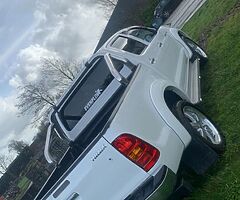 Toyota Hilux SR5 - Image 5/5