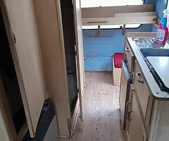 Caravan - Image 6/10