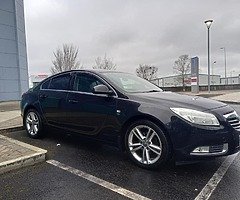 10 VAUXHALL INSIGNIA