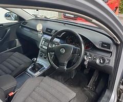 2007 Passat 1.6 petrol - Image 4/6