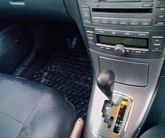 Toyota avensis 1.8 petrol Automatic - Image 5/5