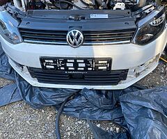 Damaged 152 1 litre vw polo , conplete with parts