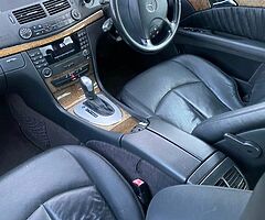 Mercedes E200 - Image 8/10