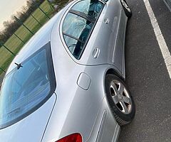 Mercedes E200 - Image 9/10