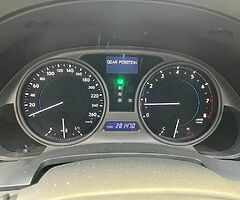 Lexus IS250 - Image 7/9