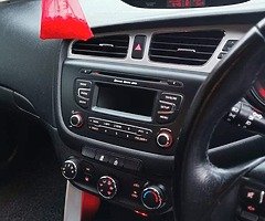 Kia ceed 2012 - Image 5/10
