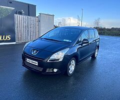 Seven seater 133,000 miles 1550€￼