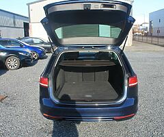 2016 vw passat - Image 5/10