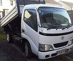 Toyota Dyna tipper