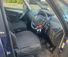 2008 C4 Auto 7 Seaters - Image 7/9