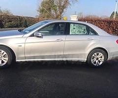 2010 e200 merc car for sale - Image 4/6