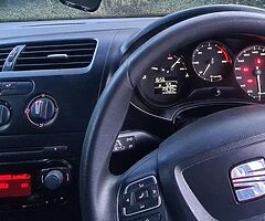 SEAT LEON 1.6TDI diesel 2010 cheap tax - Image 7/7