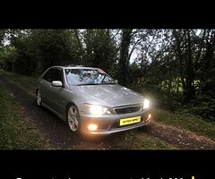 Lexus IS200