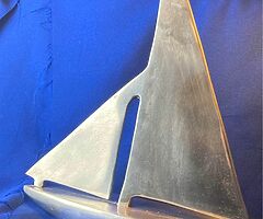Chrome sailing boat 37X30cm