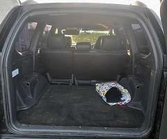 07 Toyota Land cruiser - Image 5/8