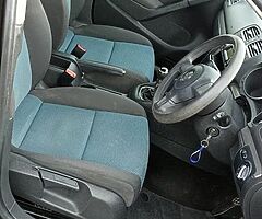 VW Golf 1.6TDi Bluemotion - Image 5/8