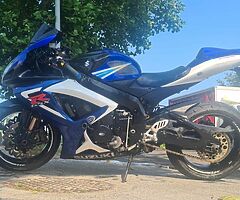 Suzuki gsxr 750 k7