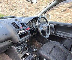 Volkswagen polo 1.4 TDI Red DI 2001 classic - Image 9/10