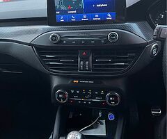 2019 Ford Focus - Image 7/10