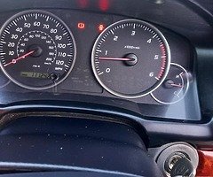 2004 Toyota Landcruiser low miles - Image 9/10