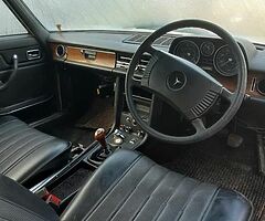 Mercedes w114 coupe 280ce