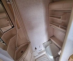 4 Berth Caravan - Image 6/9