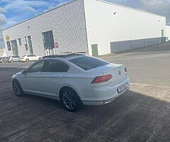 Volkswagen Passat - Image 3/10