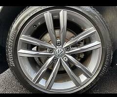 Volkswagen Passat - Image 8/10