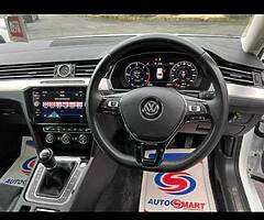 Volkswagen Passat - Image 10/10