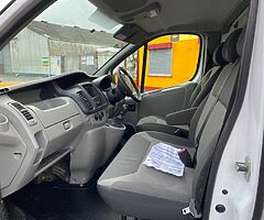 2011 RENAULT TRAFIC 2.0 DCI EXECUTIVE SAT NAV - Image 5/9