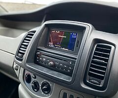 2011 RENAULT TRAFIC 2.0 DCI EXECUTIVE SAT NAV - Image 7/9